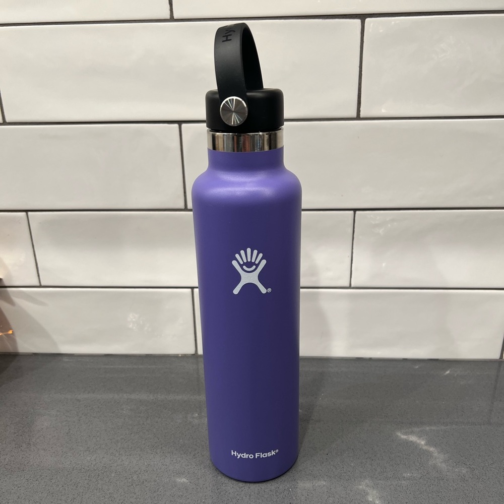 Hydro Flask ~ Purple (Lupine) 24 OZ Standard Mouth Water Bottle with flex cap.